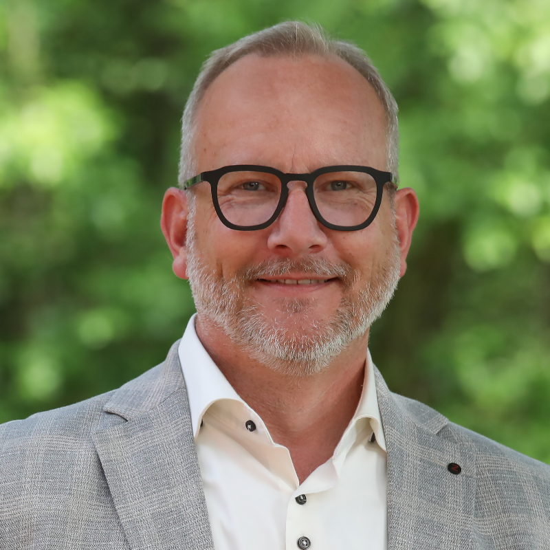  Ralf Eckelmann